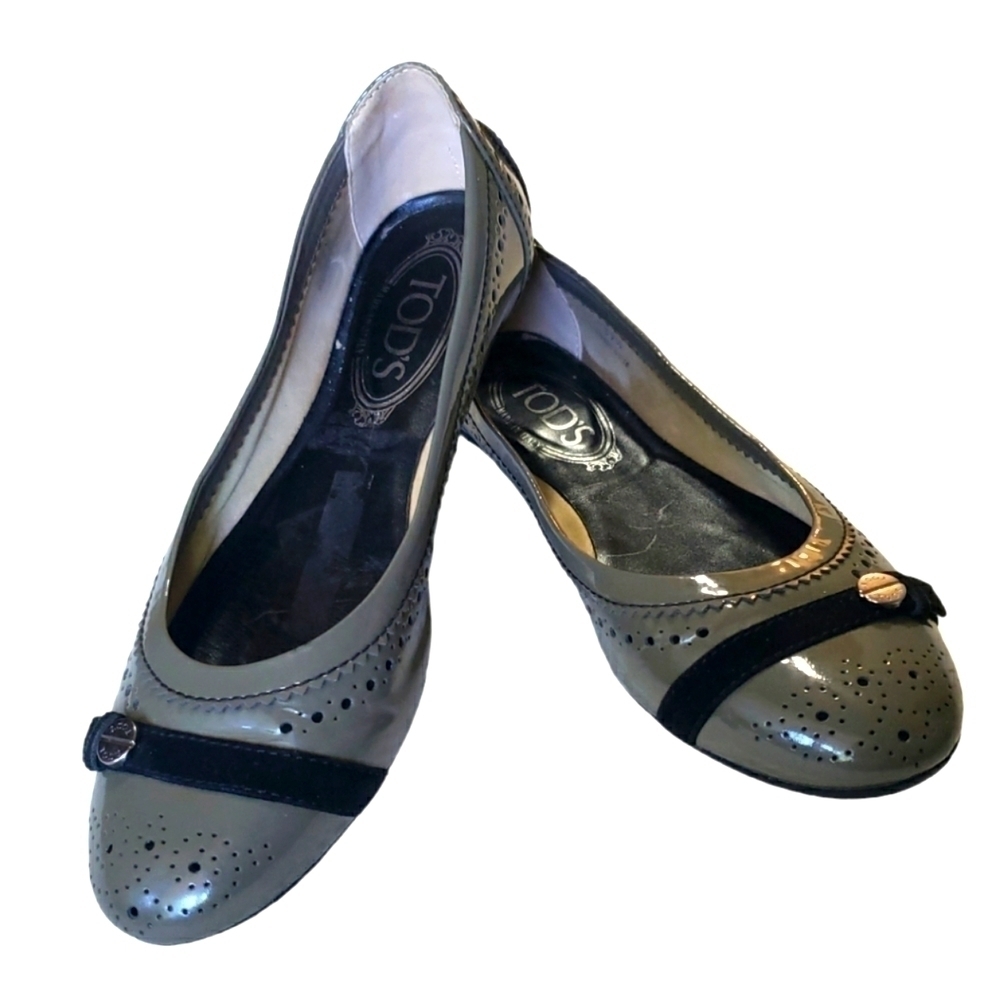 TOD'S Patent Leather Lasercut Accents Loafers, Size 7.5